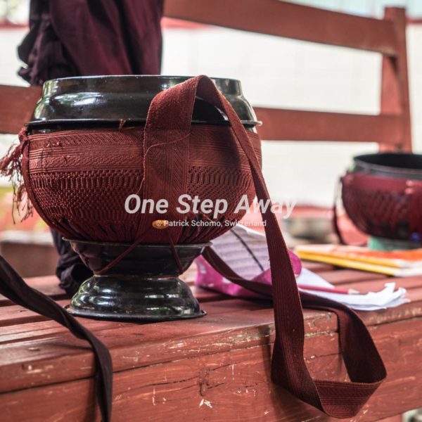 Myanmar - Yangon / Monestry rice pot, Kloster roter Reistopf