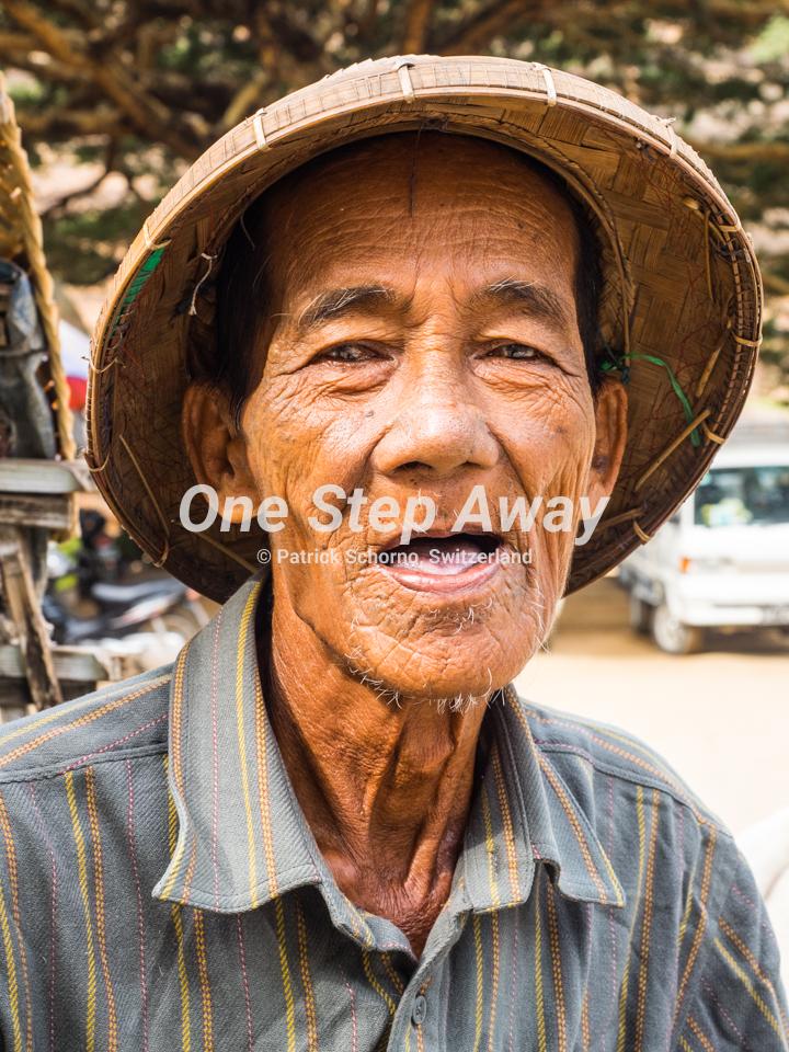 Myanmar - Mandalay / Farmer with hat, Bauer mit Hut