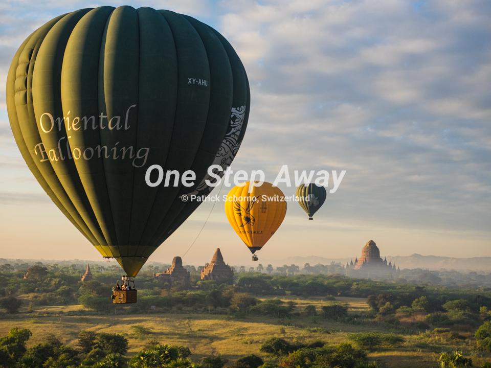 Myanmar - Bagan / Balloon flight early morning, Ballon Flug früh am Morgen