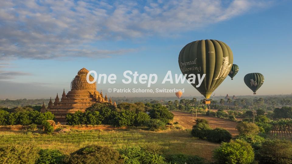 Myanmar - Bagan / Balloon flight early morning, Ballon Flug früh am Morgen
