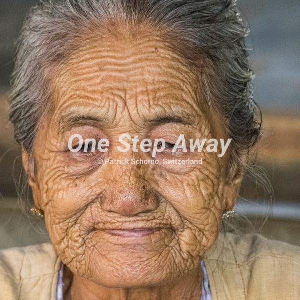 Myanmar - Minnathu Village / Grand mum, Grossmutter