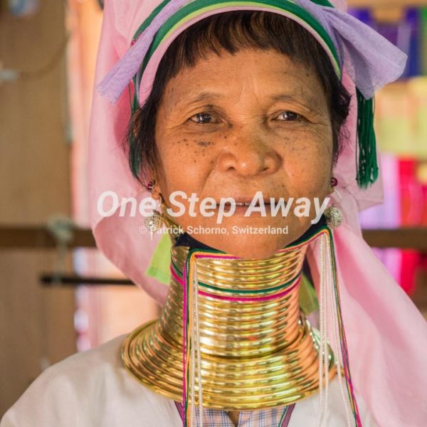 Myanmar - Inle Lake / Long neck woman, Lang Hals Frauen